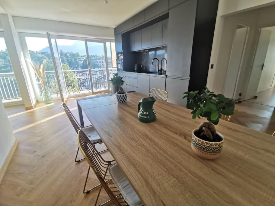 Le Parmelan - Grand Appartement Familial Avec Vue Sur La Montagne آنسي المظهر الخارجي الصورة